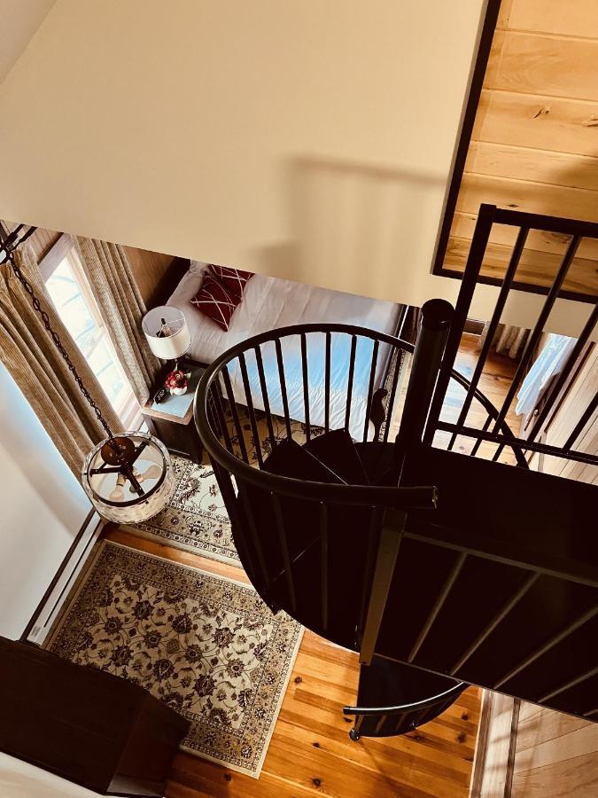 Monterey Inn Экстерьер фото