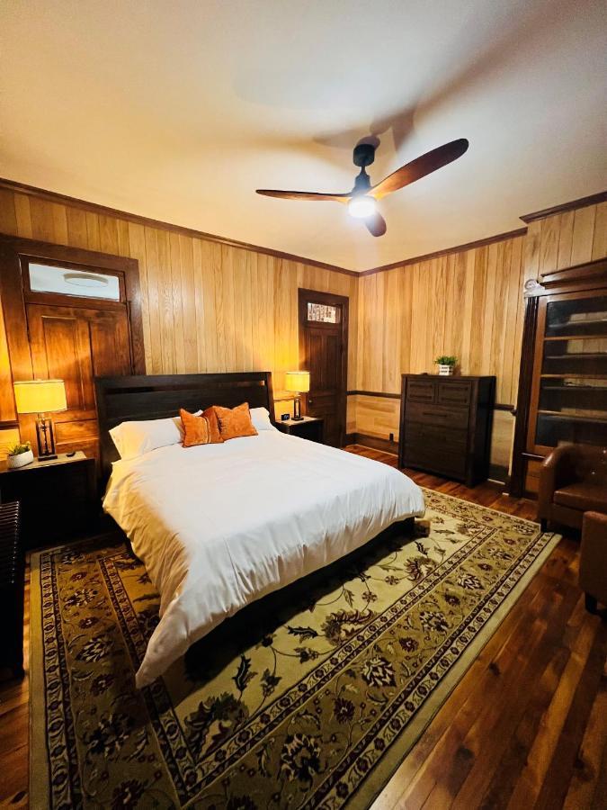 Monterey Inn Экстерьер фото